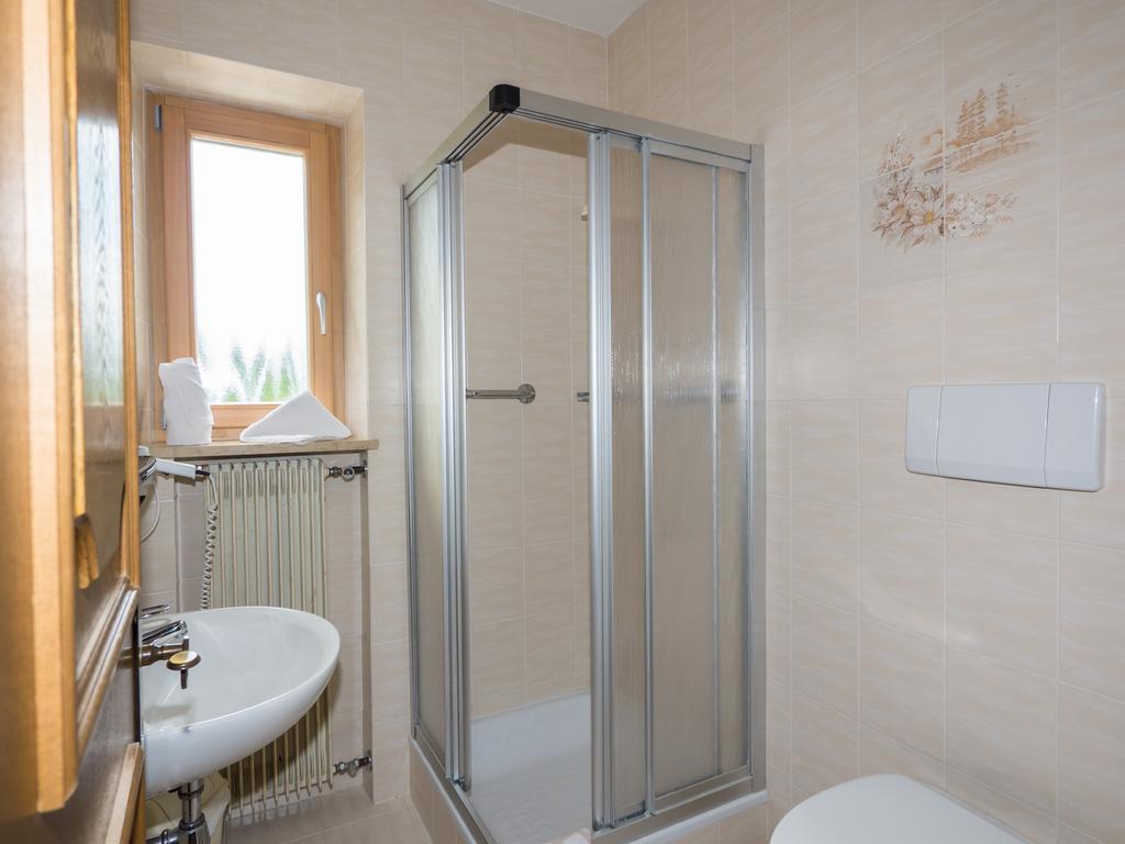 Guesthouse Pension Grafenstein Merano Room photo